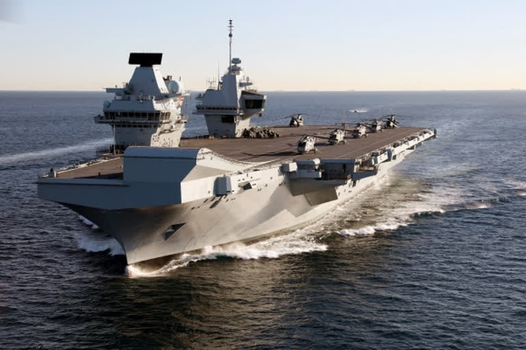 warship HMS Queen Elizabeth