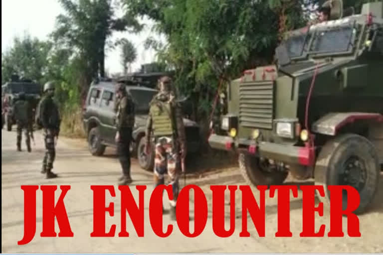 Gunfight  militants  security forces  Shopian  J&K  ജമ്മു കശ്മീര്‍  തീവ്രവാദികള്‍  ഏറ്റ് മുട്ടല്‍