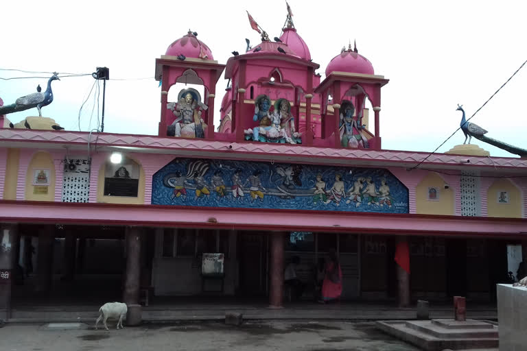priests of purulia chirka shiv temple facing trouble in pandemic situation