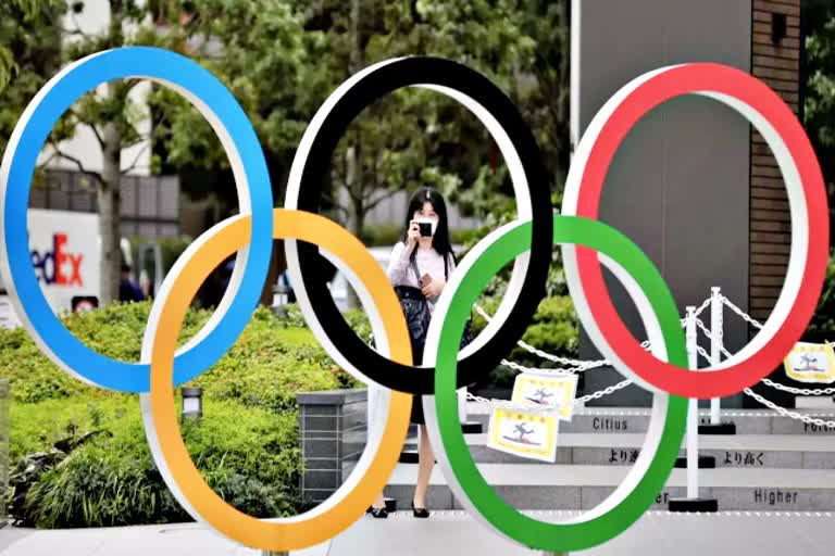 Journalists arrive in Tokyo  Journalists  Tokyo Olympics  face tough sanctions  Ban  Sports  Olympic  Journalist  टोक्यो ओलंपिक  पत्रकार  बैन  टोक्यो पहुंचे पत्रकार  journalists in tokyo  Sports News in Hindi  खेल समाचार