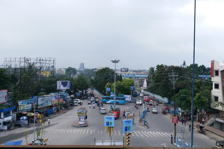 other-states-bus-diverted-to-control-traffic-jam-in-siliguri