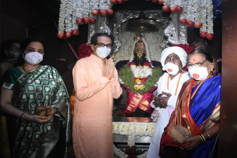 Maharashtra  CM performed the Maha Puja at Vitthal-Rukmini temple in Pandharpur