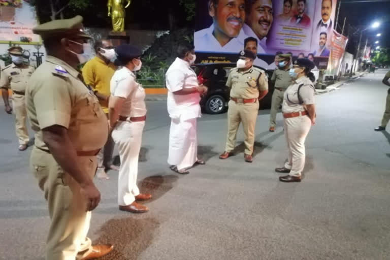 minister-namasivayam-inspected-in-night-in-pudhucherry