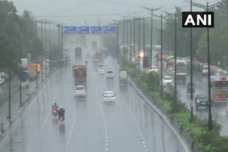 rain  heavy Rain in north Indian States  heavy Rain  Rain in north Indian States  ഉത്തരേന്ത്യന്‍ സംസ്ഥാന മഴ  ഉത്തരേന്ത്യയിലെ കാവാവസ്ഥ  ഉത്തരേന്ത്യന്‍ മണ്‍സൂണ്‍