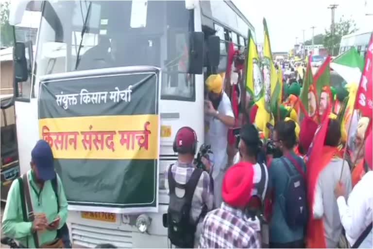 Farmers protest Jantar Mantar