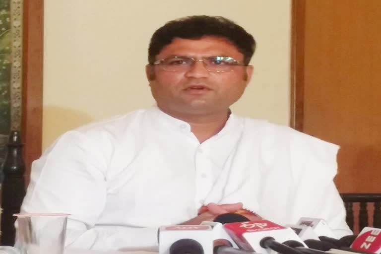 Ashok Tanwar, Congress