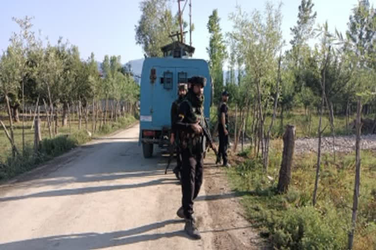 Encounter has started at Munand area of Kulgam