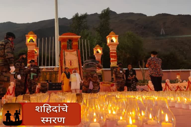 द्रासमध्ये शहीद जवानांचे स्मरण