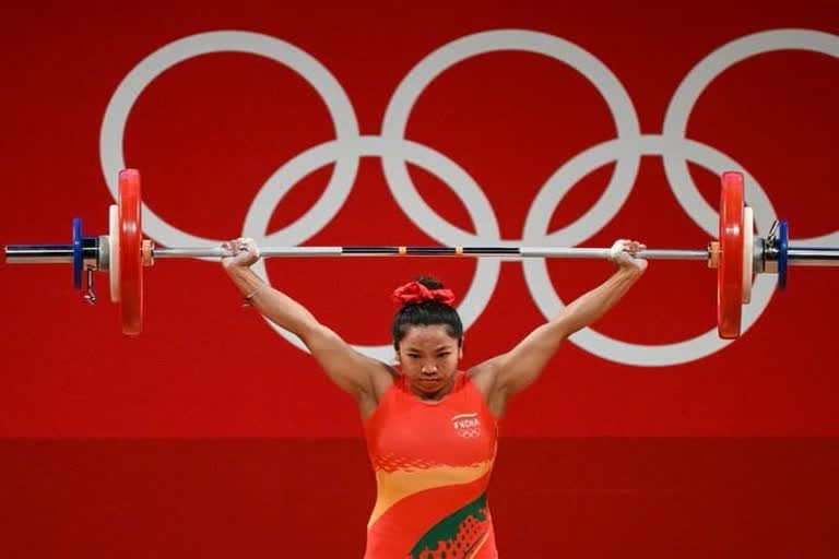 Mirabia Chanu  Zhihui Hou  Weightlifting  Tokyo Olympics  gold medal  മീര ഭായ്‌ ചാനു  ഒളിമ്പിക്‌സ് വാർത്തകള്‍