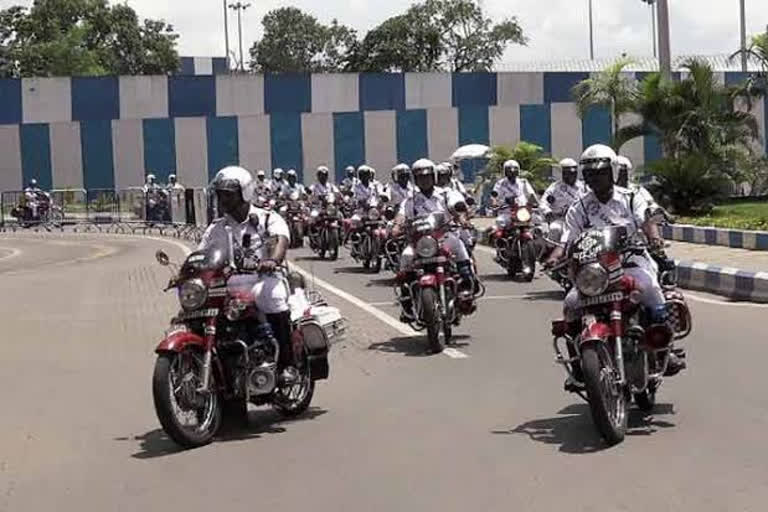 kolkata police motor bike health check up before 15th august parade