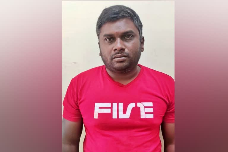 Police arrested murder accused at Bangalore