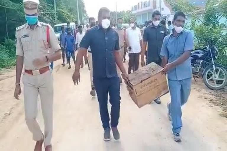 telangana police news  vikarabad news  explosives  തെലങ്കാന പൊലീസ്  സ്‌ഫോടനം  വികാർബാദ്