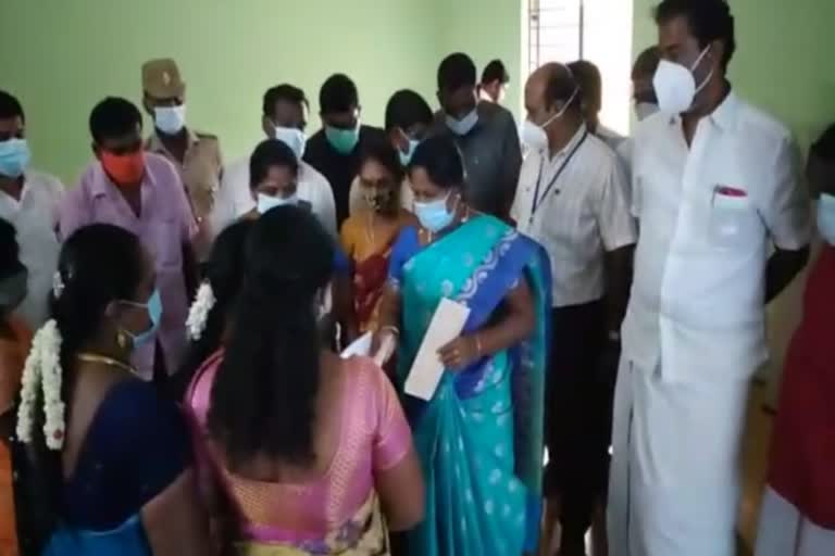 வெளிநாடுகளில் மருத்துவம் படிக்க அரசு உதவி