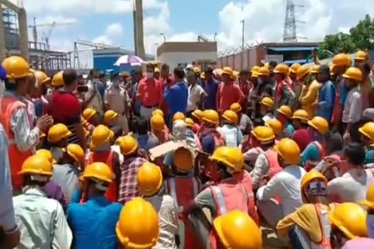 Workers protest in godda over wage arrears