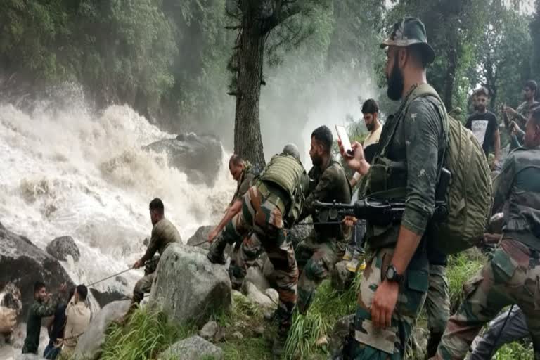 cloudburst-near-amarnath-cave-jammu-kashmir