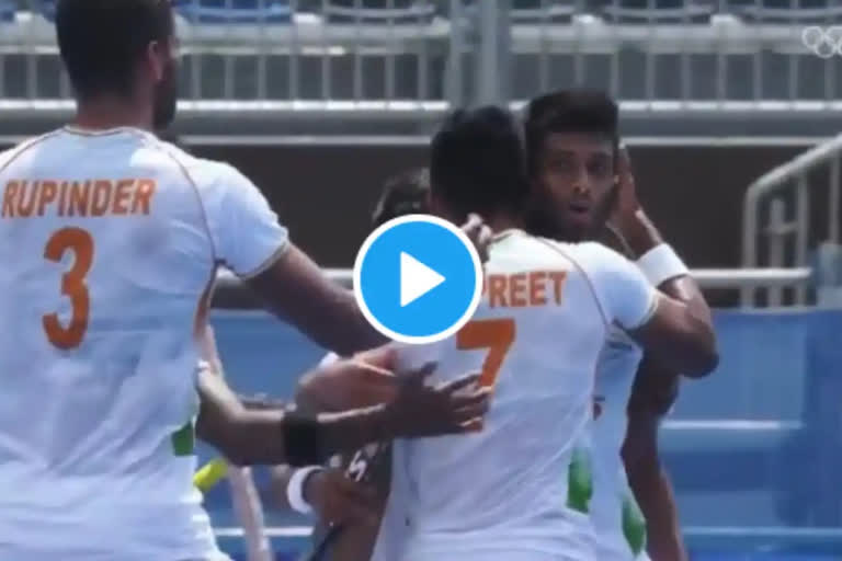 Tokyo Olympics : ind vs arg varun-kumar-took-ball-out-oppositions-bunch-scored-goal-watch-video