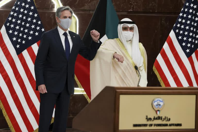 Top US diplomat visits Kuwait to boost ties with key ally