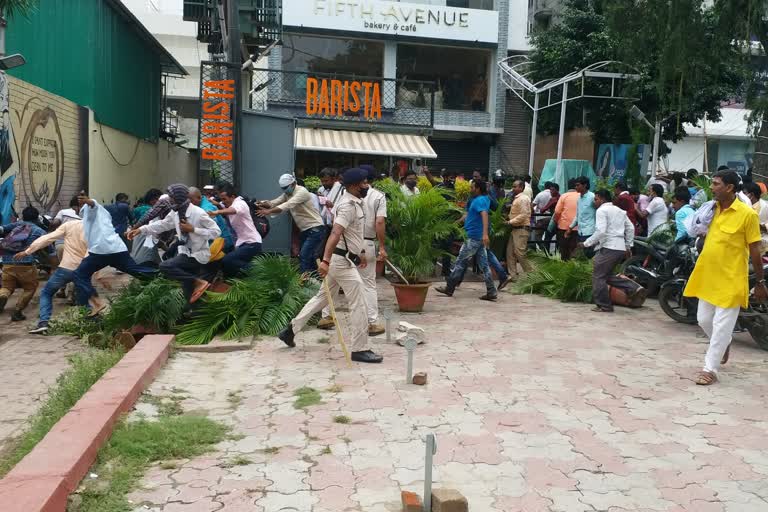 police lathi charge