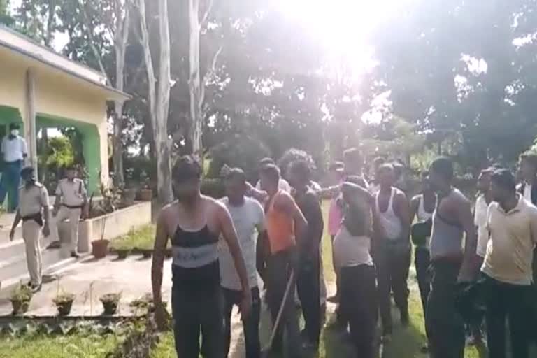 Forest workers protested