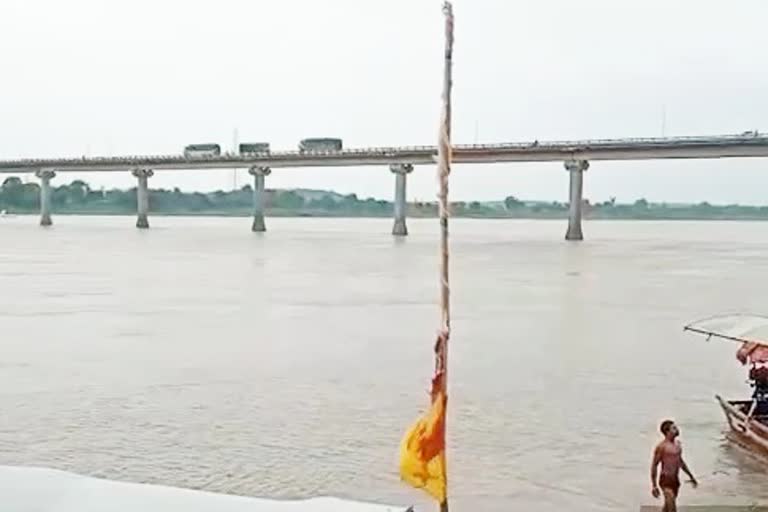 Increased monitoring of ghats after floods in Narmada