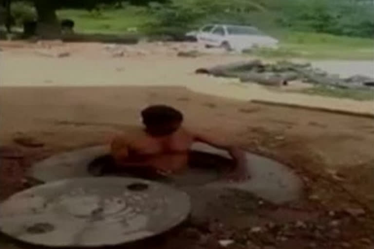 Centre says no death due to manual scavenging, activists fume