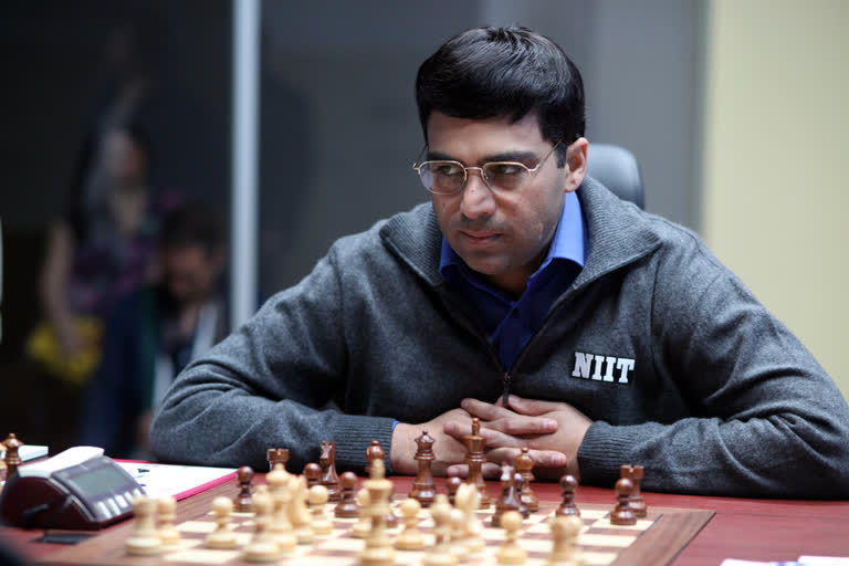 Chess  Viswanathan Anand  Chess Olympiad  Adhiban Baskara  വിശ്വനാഥൻ ആനന്ദ്  അധിബൻ ബാസ്‍കരൻ  ഓൺലൈൻ ചെസ് ഒളിമ്പ്യാഡ്