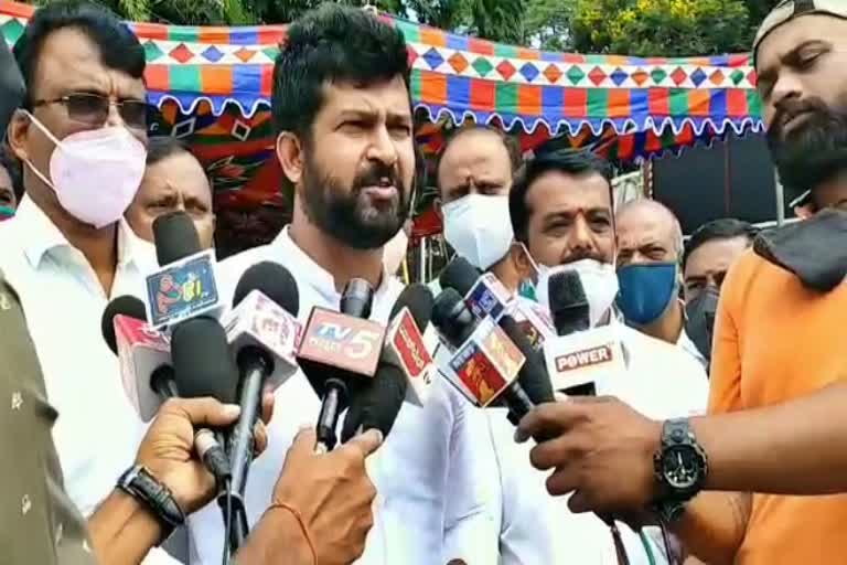 mp pratap simha reaction on minister post