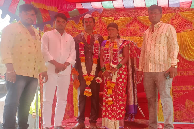 Muslim man marries off adopted Hindu daughter to Hindu boy
