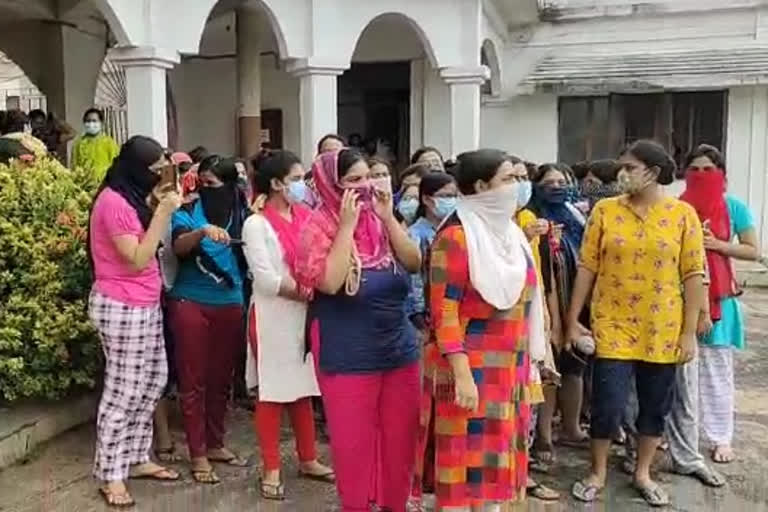 ghost fear at durgapur hostel, students showing protest