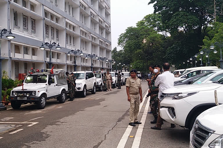 transfer of 13 IPS officers in Jharkhand