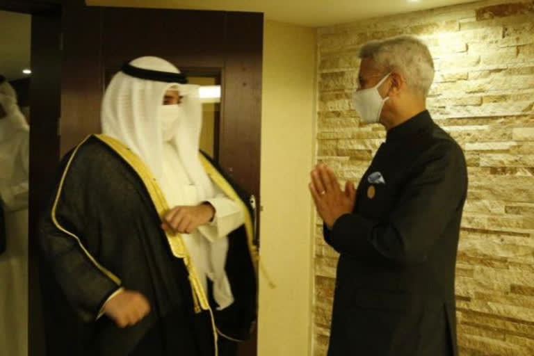 Jaishankar meets his counterparts from Kuwait