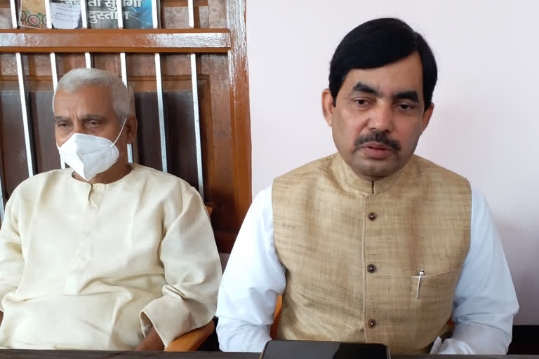 industry-minister-shahnawaz-hussain-appealed-for-investment-in-bihar