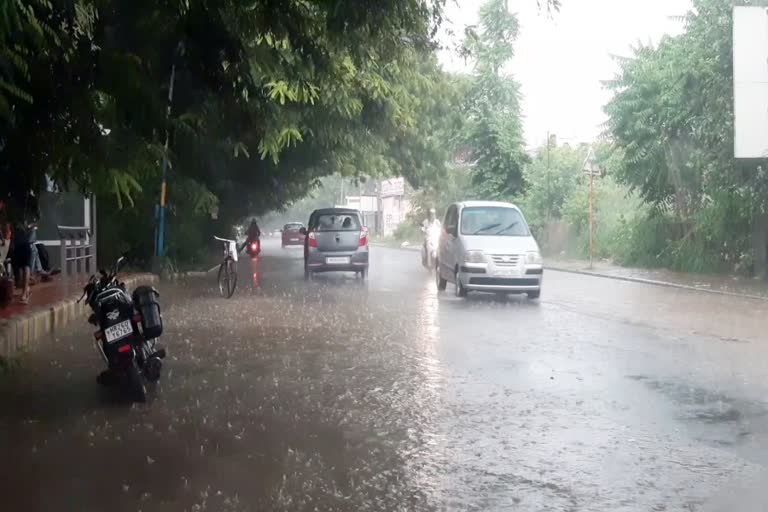 Heavy Rain In Gurugram