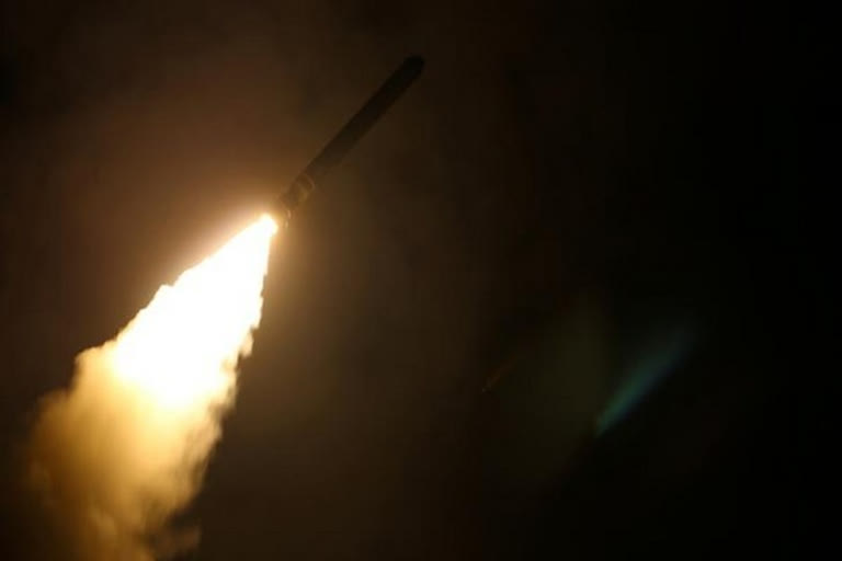 Nearly 20 rockets fired at Israel from Lebanon  ലെബനന്‍ 19 മിസൈല്‍ ഇസ്രയേലിലേക്ക അയച്ചതായി അധികൃതര്‍  ഇസ്രയേല്‍ ഷെല്ലാക്രമണം  ലെബനന്‍  ഇസ്രായേൽ പ്രതിരോധ സേന  ലെബനിലെ ഹിസ്ബുള്ള സംഘം  Hezbollah group in Lebanon