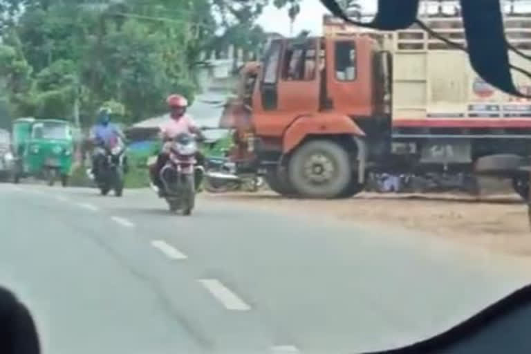 trinamool leader kunal ghosh claims that bikers of bjp follow them in tripura