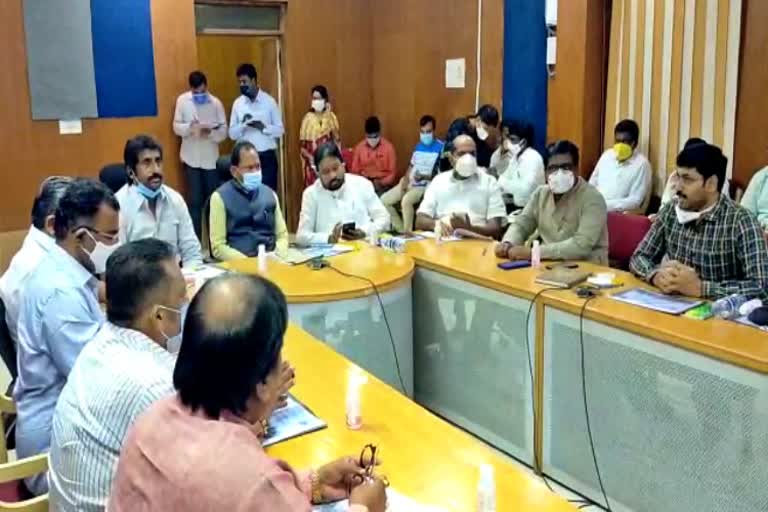 Animal Husbandry Department minister prabhu chowhan meeting