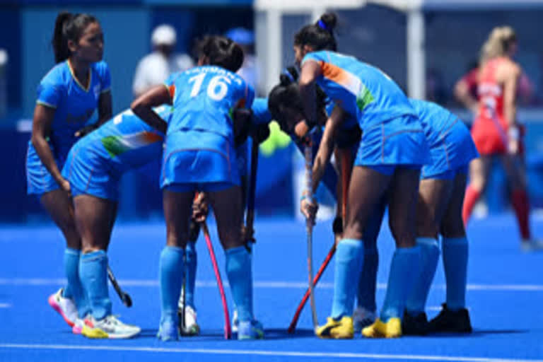 women hockey players  women hockey team  Savji Dholakia  സാവ്‍ജി ധൊലാക്കിയ  ടോക്കിയോ ഒളിമ്പിക്സ്  Hari Krishna Group