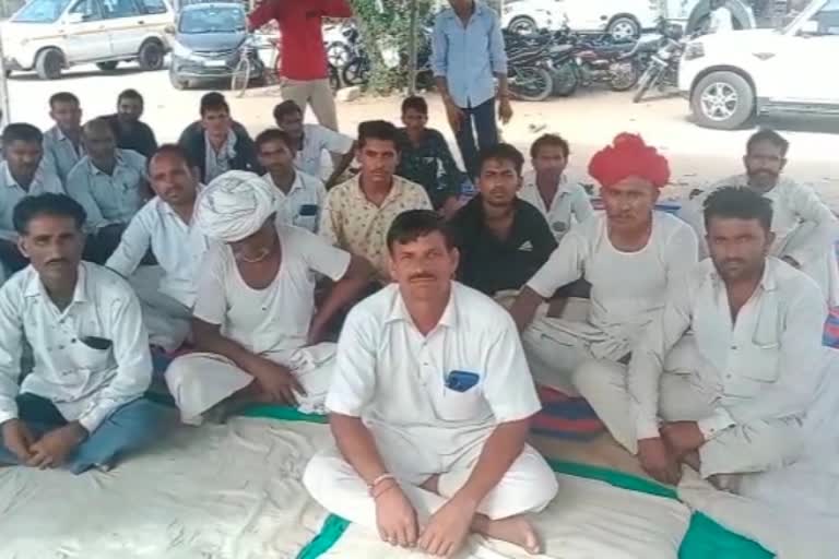 Barmer news, Protest against gas companies