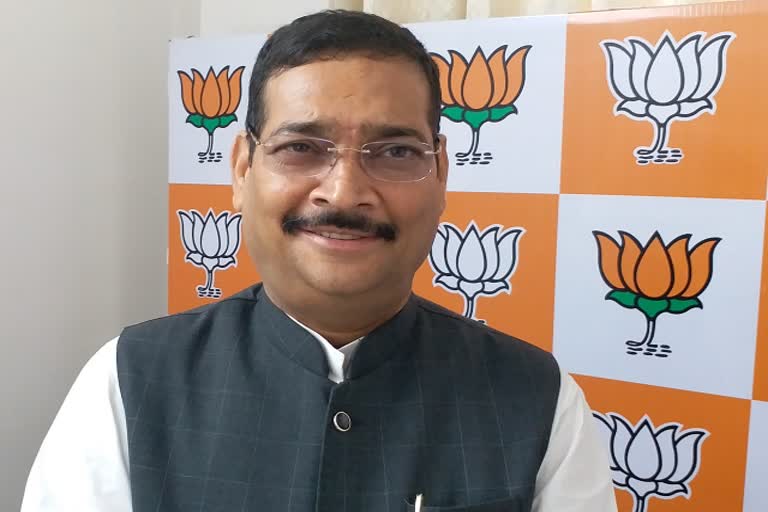 mp deepak prakash