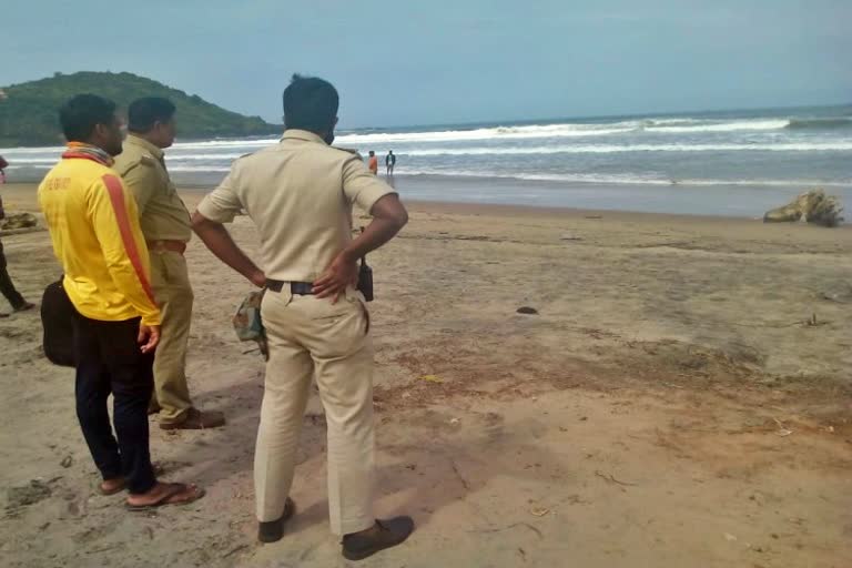 Youth from Bangalore missing in sea