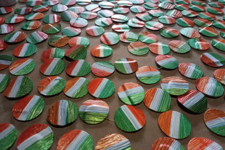 Eco friendly tricolour badges and rakhis made from Areca leaves