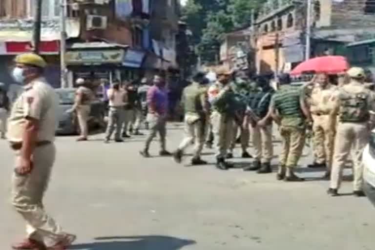 श्रीनगरमध्ये सुरक्षा दलावर ग्रेनेड हल्ला, 3 जखमी