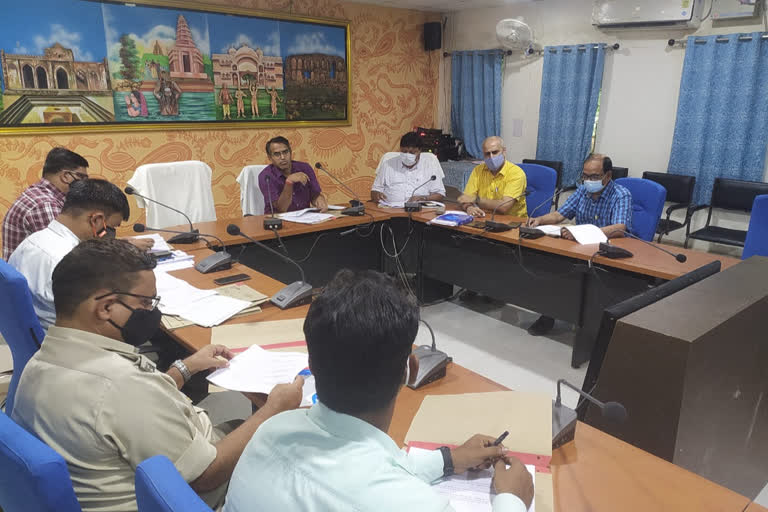 Coordination committee meeting in Sahibganj regarding flood in diyara area