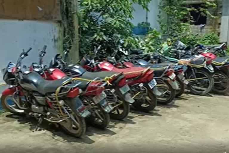 kanthi-police-arrest-3-bike-thieves-who-belongs-to-inter-state-bike-theft-gang