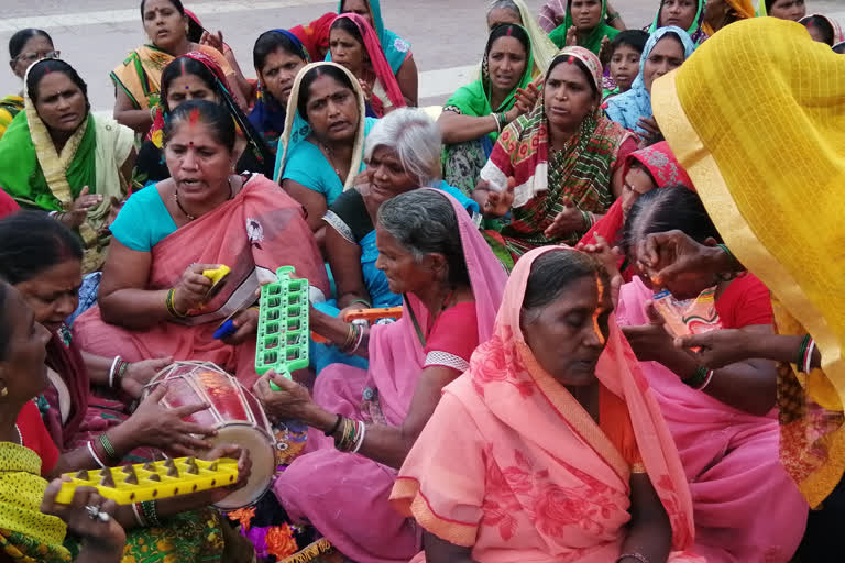 Songs of Ganga Maiya