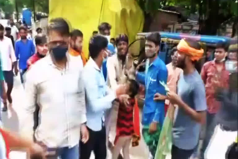 Man thrashed by mob in UP's Kanpur over allegations of religious conversion