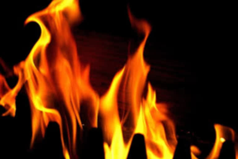 Fire breaks out in Delhi