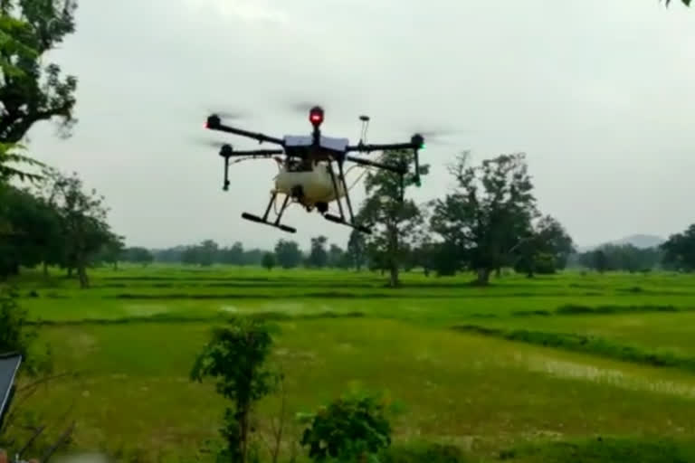 agriculture-department-gave-new-technology-to-farmers-in-dantewada-on-independence-day