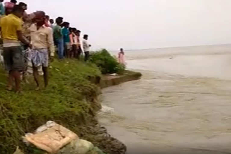 6-blocks-of-malda-endangered-by-erosion-of-ganges-and-fulhar-rivers