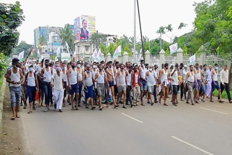 farmers agitation at Collectorate office in sangli